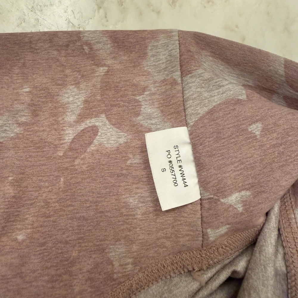 Vuori Womens Clean Rose Pink High Rise Elevation Legging 24” Gym Stretch -Size S - Picture 5 of 8